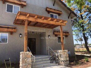 Building Photo - 6807 3rd St