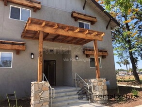 Building Photo - 6807 3rd St