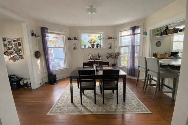 Foto del edificio - 215 Center St