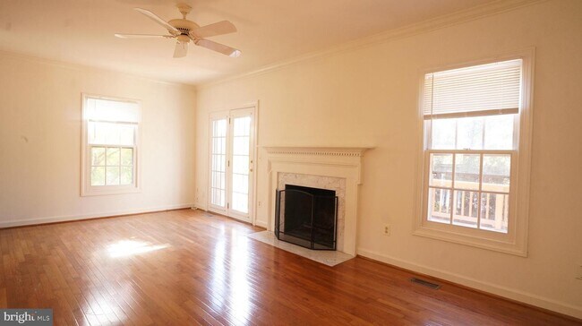 Foto del edificio - 2114 Eluna Ct