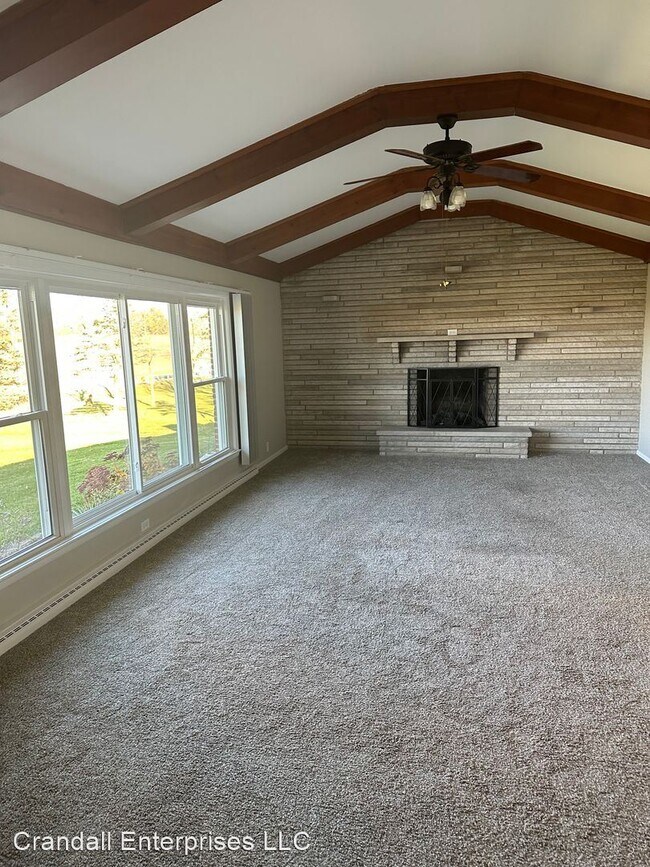 Building Photo - 3 br, 1.5 bath House - 4731 S. St. Rd. 55