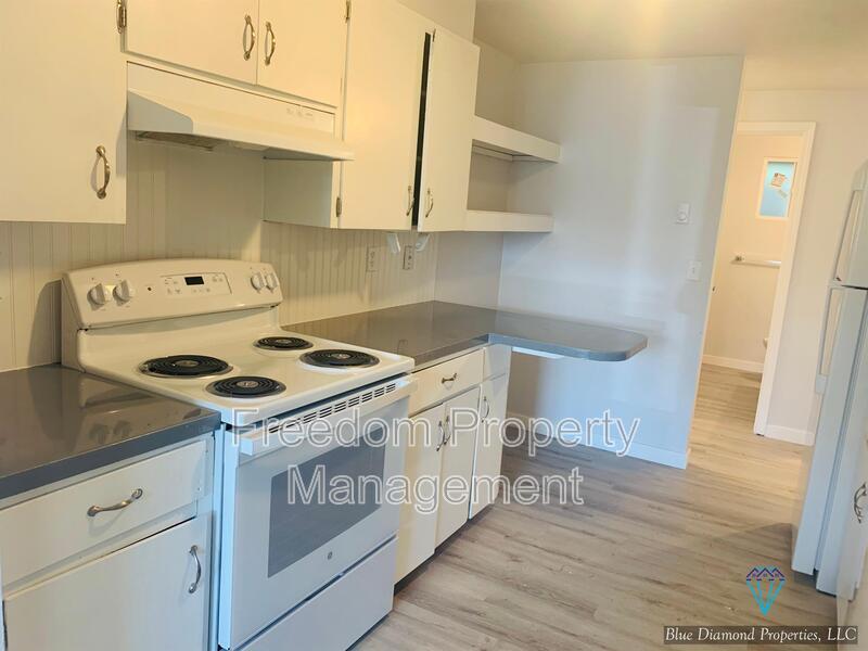 Primary Photo - 3114 Iowa Ave