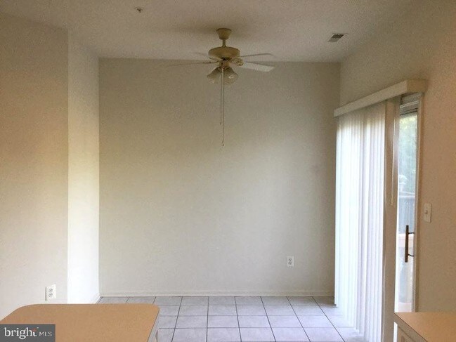 Building Photo - 4933 Lee Farm Ct