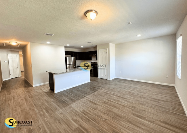 Building Photo - 6541 Sweetbay Ln