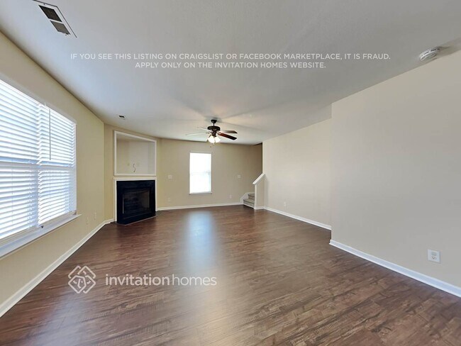 Foto del edificio - 607 Brassfield Dr