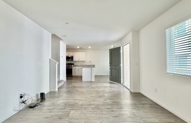 Foto del edificio - 12349 Radiant Sunrise Rd