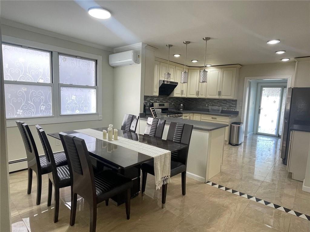 Foto principal - 1755 E 35th St