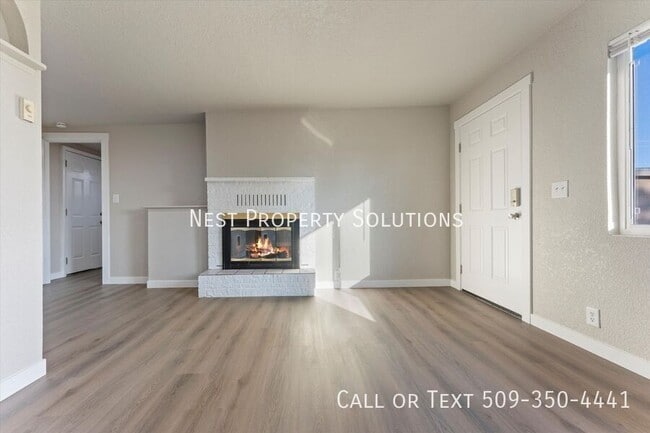 Foto del edificio - 4460 Circle Pl NE