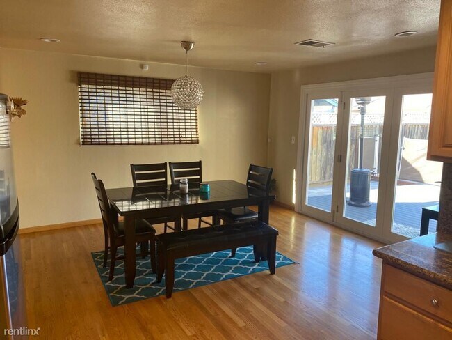 Building Photo - 4 br, 3 bath House - 35224 Santiago Street