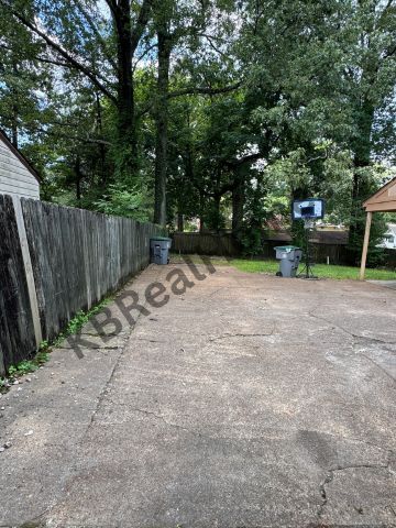 Foto del edificio - 1281 Royal Oaks Cove