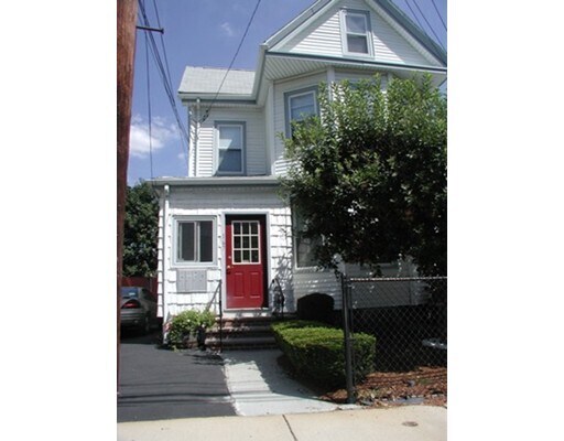 Building Photo - 173 Albion St