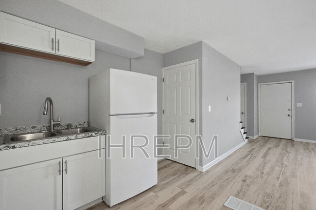 Building Photo - 4227 Morsetown Ct S