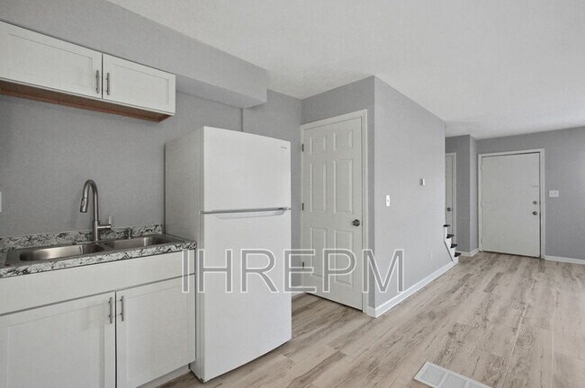 Foto del edificio - 4227 Morsetown Ct S