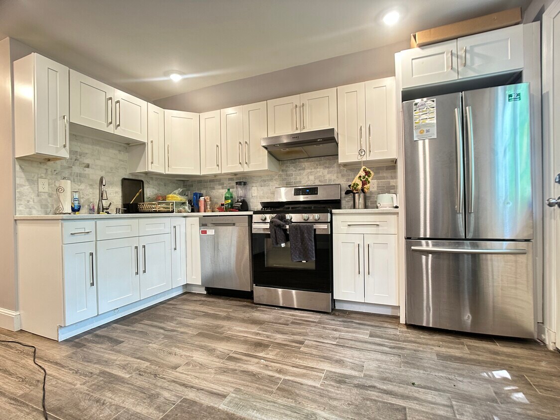 Foto principal - 24 Pearson Rd