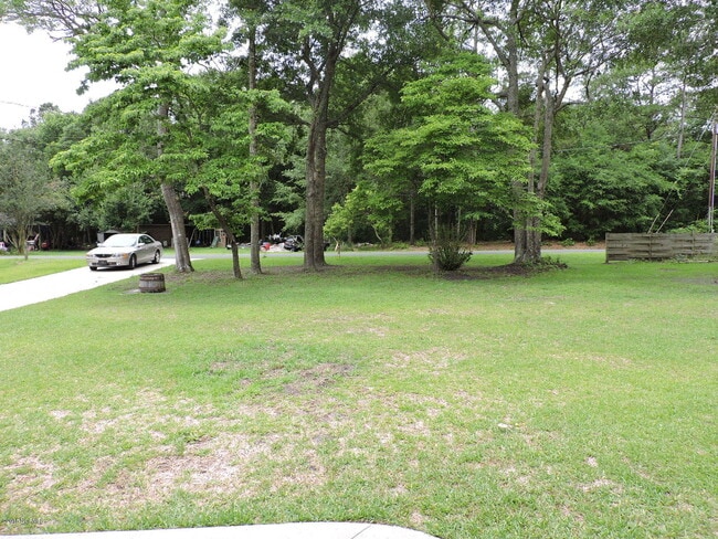 Building Photo - 672 Pearson Cir