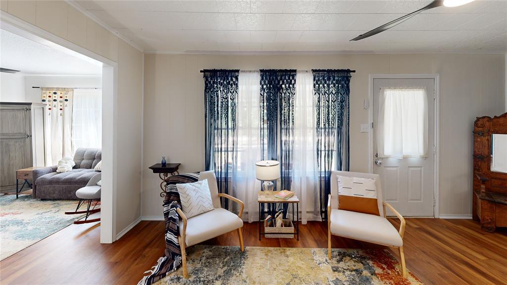 Foto principal - 16542 Redwood Ct