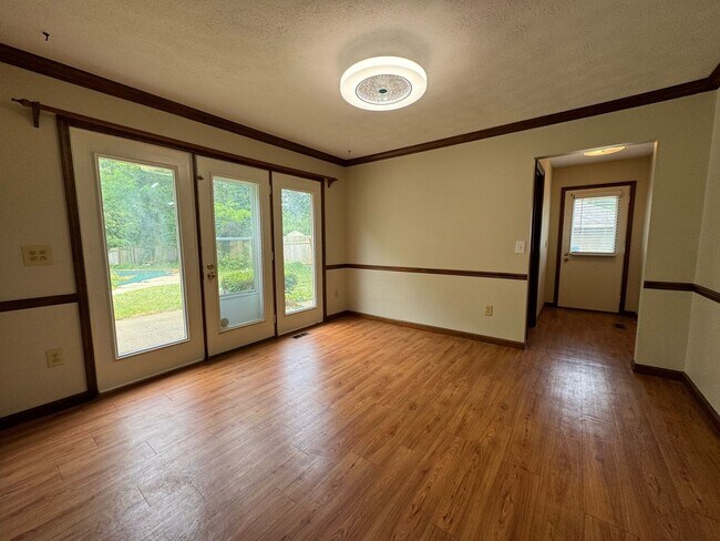 Building Photo - 7660 Turtlecreek - 4 Bedroom - 3.5 Bath - ...