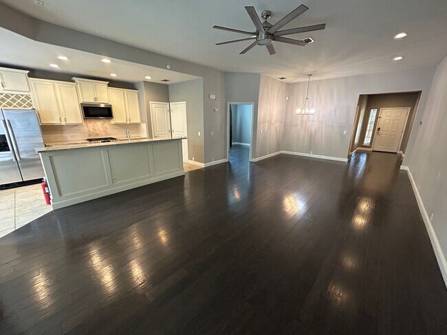 Foto del edificio - **APPLICATION RECEIVED** *MOVE IN SPECIAL* AMAZING 3 Bedroom  2 Bath Home w/ Office Room Near Ala...