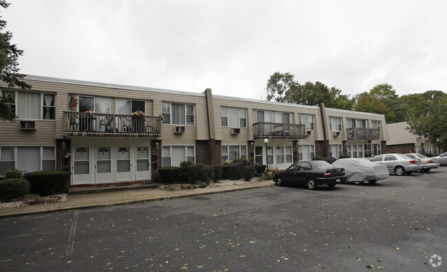 Building Photo - Jefferson Woods Apartments