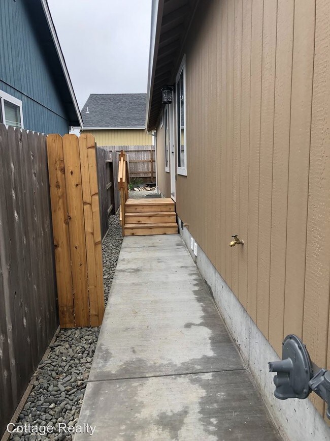 1911 1911 Sagewood Way Mckinleyville Ca 95519 Apartment For