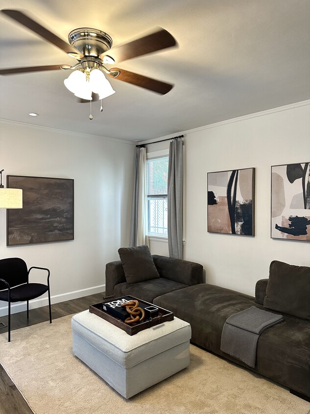 Living Space - Furnished option - 2702 Kenwood Ave