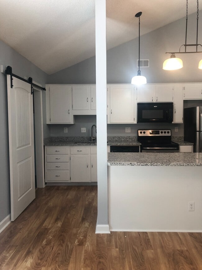 Foto del edificio - Charming 3 Bed 2 Bath Ranch Home in Indian...