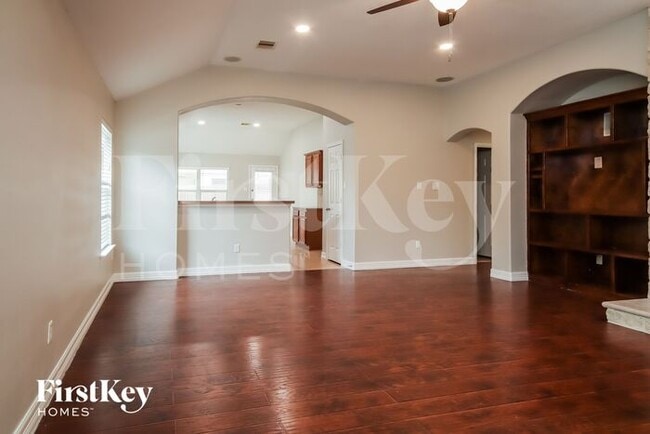 Building Photo - 5018 Creekbridge Ct