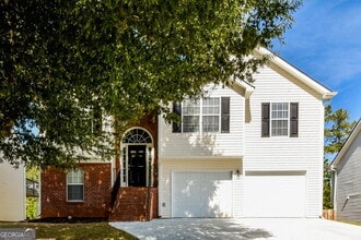 Building Photo - 11752 Spring Lake Way
