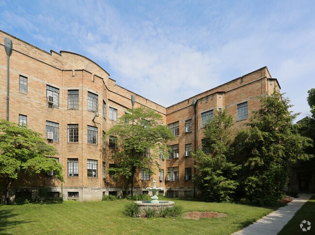 Foto del edificio - Townley Court Apartments