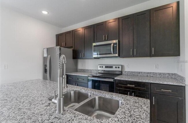 Foto del edificio - 550 Marion Oaks Blvd