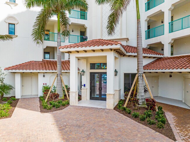 Building Photo - 1795 N Hwy A1A
