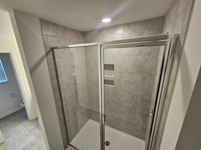 Building Photo - Townhome in great Concord community