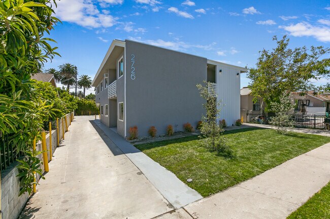 Building Photo - 2726 Alsace Ave