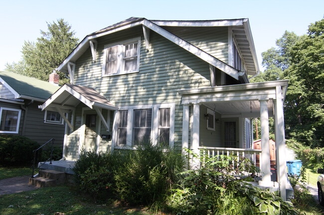Building Photo - 5623 Winthrop Avenue Building Photo - 5623 Winthrop Avenue