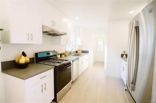 Foto del edificio - 3813 W 173rd St