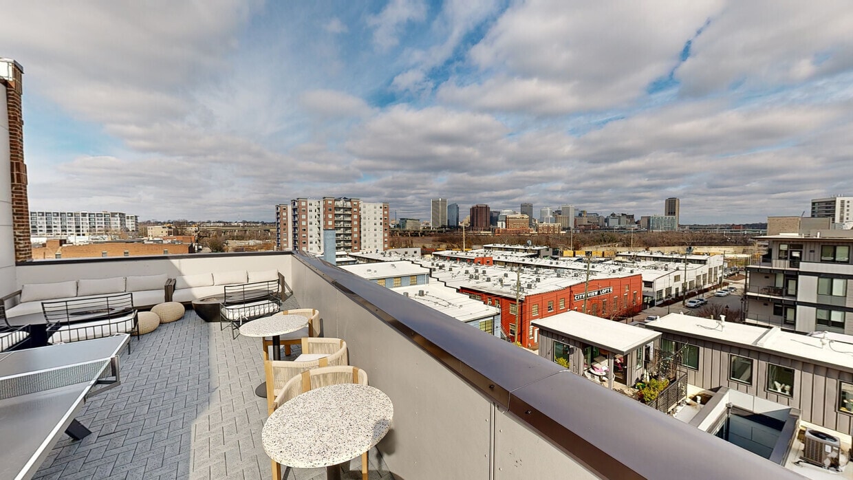Photo - Commodore Old Town Manchester Apartments