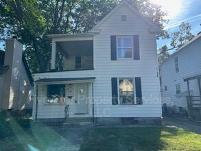Building Photo - 206 N State St
