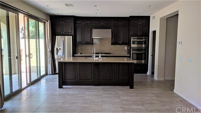 Building Photo - 133 Carrotwood