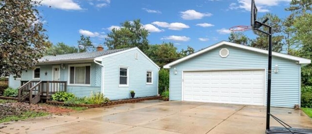 46568 Waco St, Shelby Township, MI 48317 House Rental in Shelby