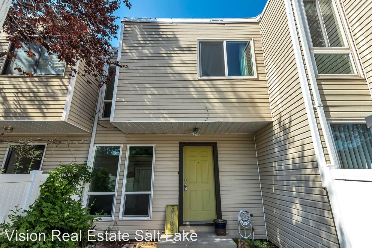 5189 Gravenstein Park