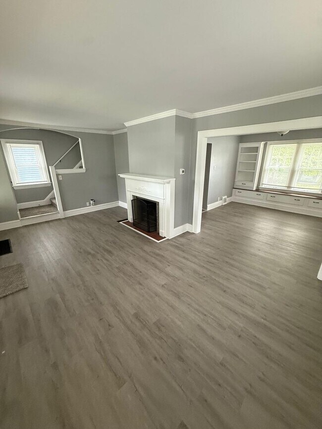 Foto del edificio - Charming 3 Bedroom 2 Bath Home in South Eu...