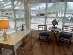 Building Photo - 6020 Midnight Pass Rd