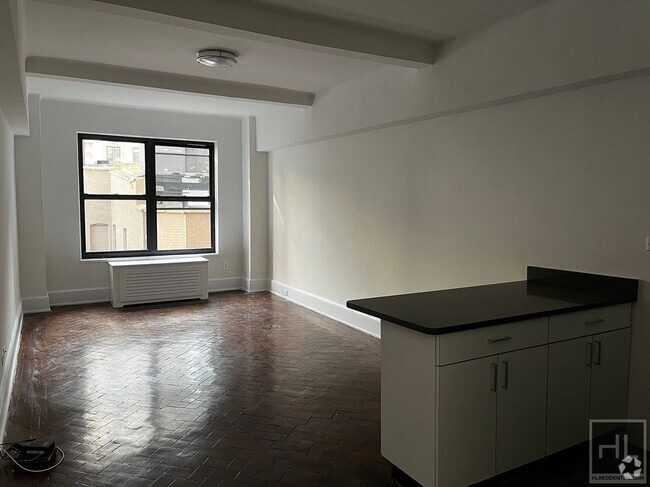Building Photo - WEST 73 STREET
