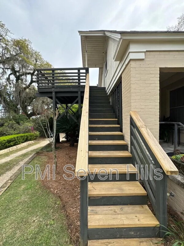 Foto del edificio - 1643 Fernando Dr