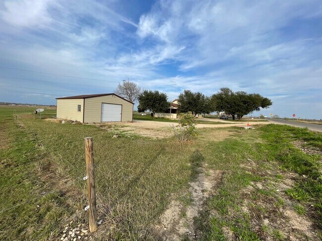 Building Photo - 4401 Co Rd 460