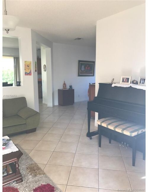 Foto del edificio - 1284 Alexander Bnd