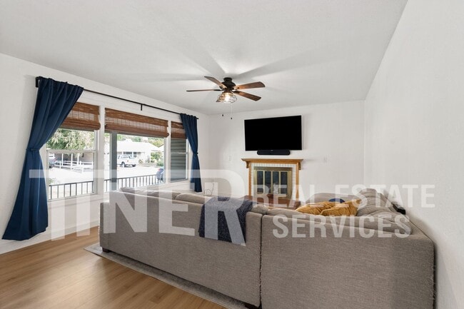 Building Photo - Tastefully Updated Home in Desirable Arden...
