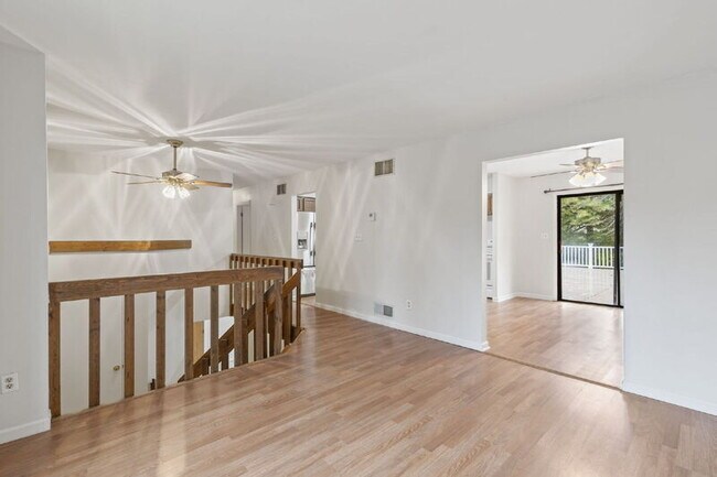 Building Photo - 4 Dewberry Way