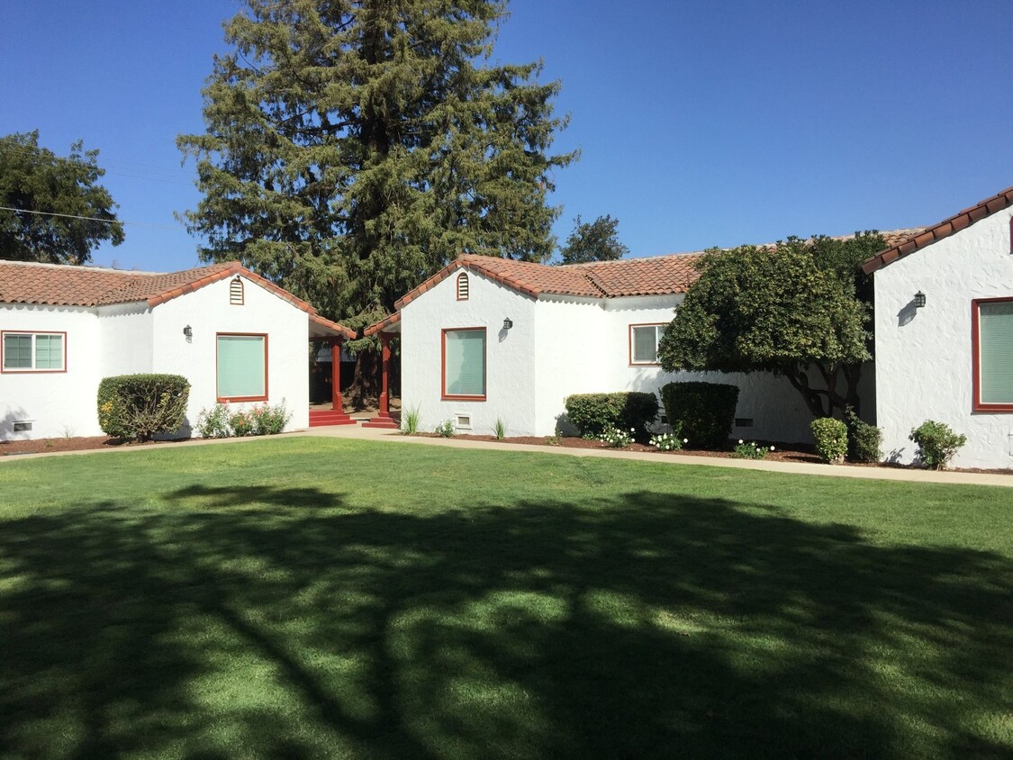 Foto principal - Modern 2-Bedroom Rental Property in Prime ...