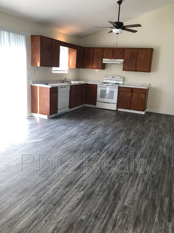 Foto principal - 1831 Scott Rd